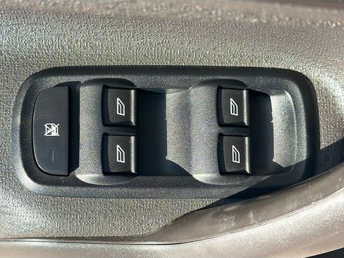 Used 2015 Ford Fiesta SE FWD image 15