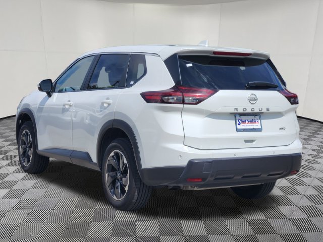 Used 2025 Nissan Rogue SV AWD/4WD image 8