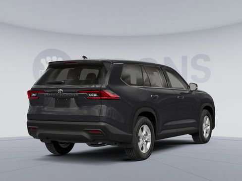 New 2026 Toyota Grand Highlander LE AWD/4WD image 2