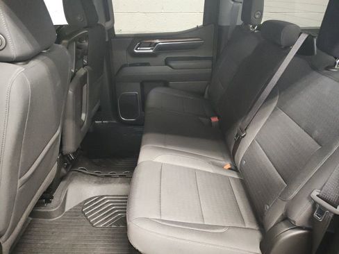 Used 2022 Chevrolet Silverado 1500 LT AWD/4WD image 25