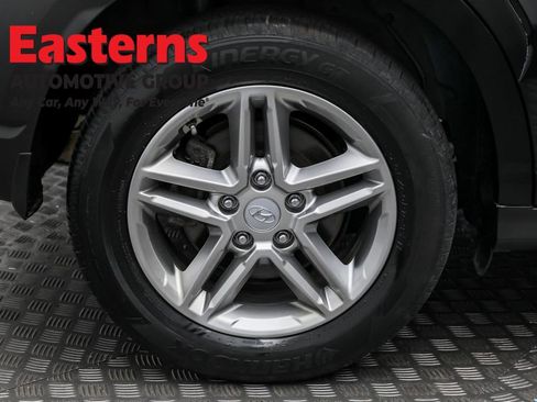 Used 2022 Hyundai Kona SE w/ Winter Weather Package image 29