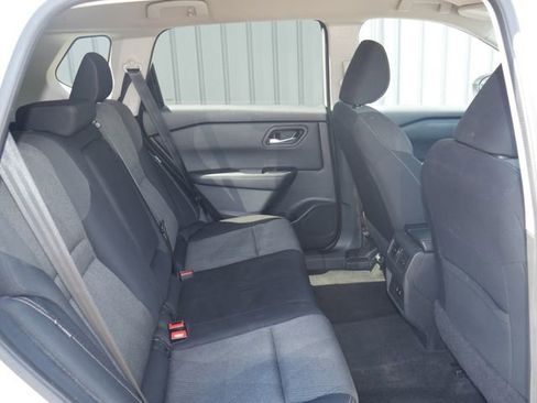 Used 2024 Nissan Rogue SV FWD image 22