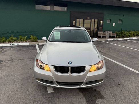 Used 2006 BMW 325i Sedan RWD image 10