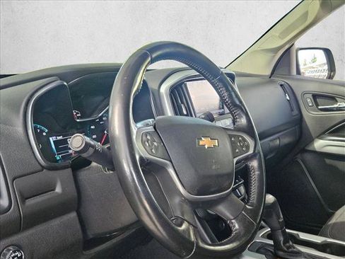 Used 2018 Chevrolet Colorado LT w/ LT Convenience Package RWD image 7