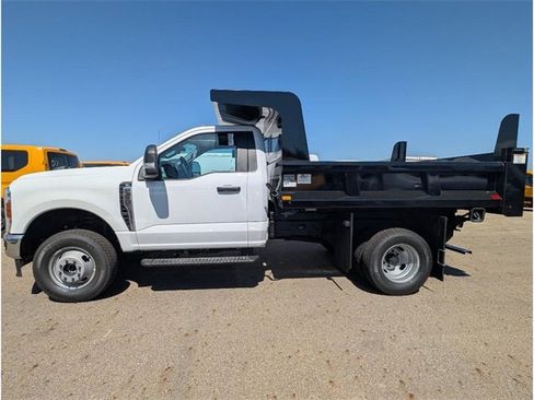 New 2025 Ford F350 XL w/ XL Chrome Package image 4