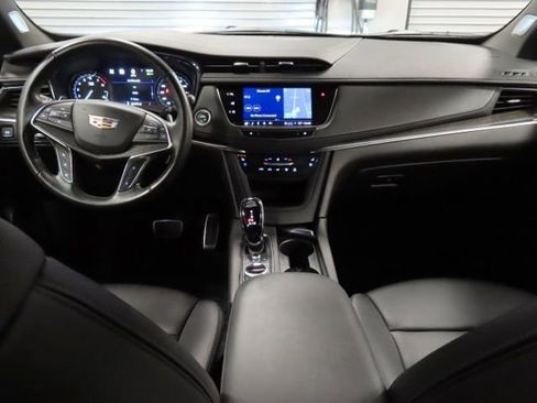Certified 2023 Cadillac XT5 Sportv w/ Technology Package image 28