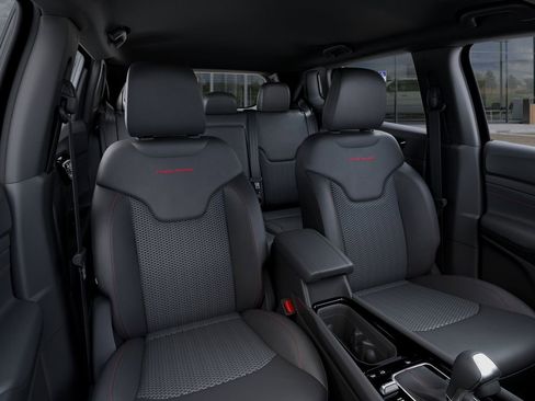 New 2026 Jeep Compass Trailhawk image 16