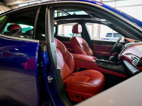 Used 2020 Maserati Levante image 28