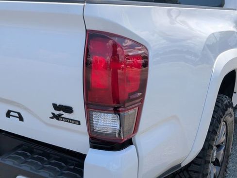 Used 2023 Toyota Tacoma SR5 w/ Technology Package AWD/4WD image 12
