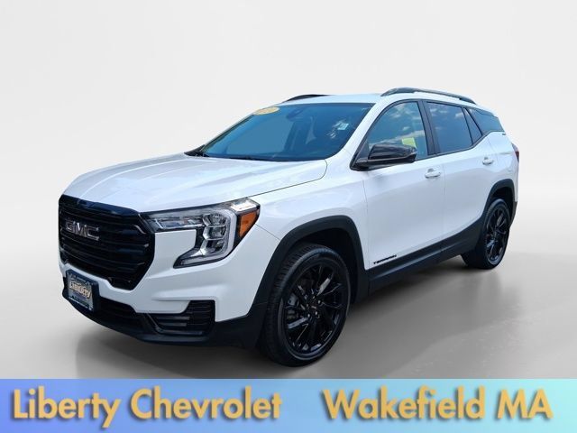 Used 2023 GMC Terrain SLE w/ Driver Convenience Package AWD/4WD image 3