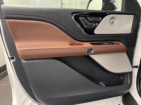 New 2026 Lincoln Aviator Reserve image 27