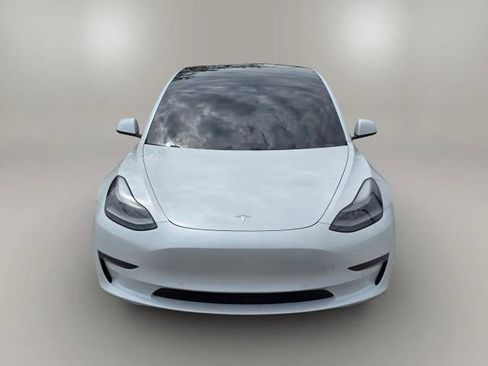 Used 2021 Tesla Model 3 Standard Range Plus RWD image 2