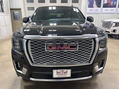 Used 2022 GMC Yukon Denali w/ Max Trailering Package image 3