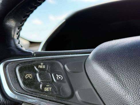 Used 2019 Chevrolet Equinox LT AWD/4WD image 17
