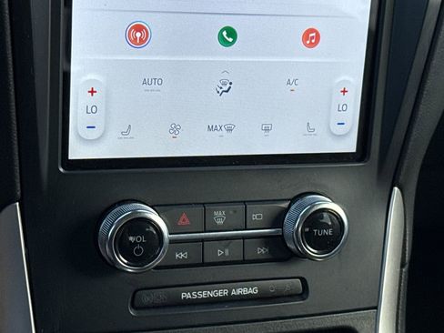 Certified 2024 Ford Edge SEL w/ Convenience Package image 18