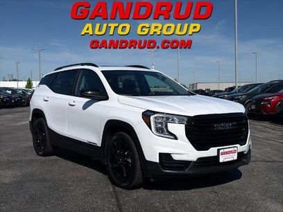 Used 2023 GMC Terrain SLE w/ Driver Convenience Package