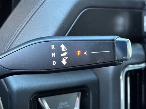 Used 2025 GMC Yukon XL Denali image 22