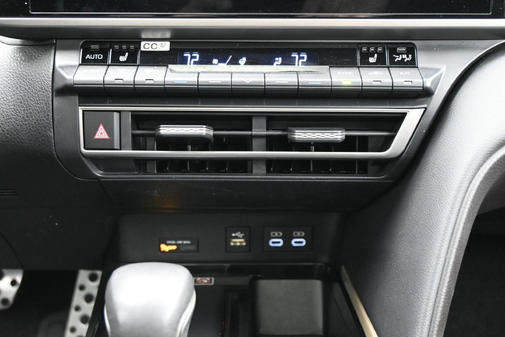 Used 2026 Toyota Camry XSE FWD image 22