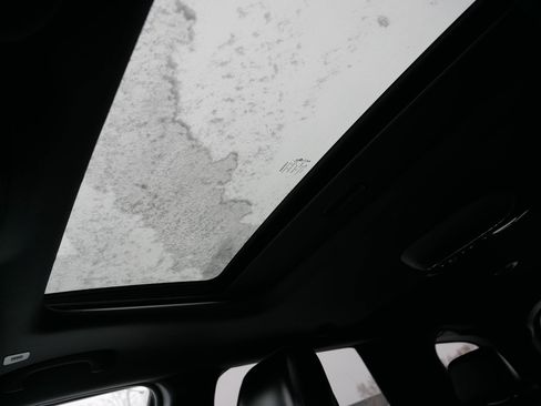 Used 2019 Dodge Durango R/T w/ Trailer Tow Group IV image 32