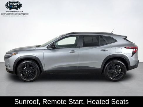 Used 2025 Chevrolet Trax ACTIV w/ Sunroof Package image 6