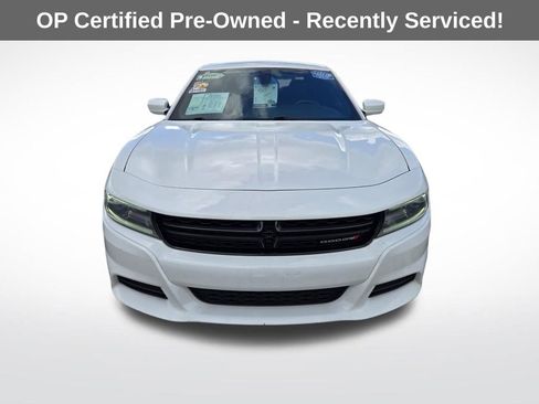 Used 2016 Dodge Charger SXT image 2