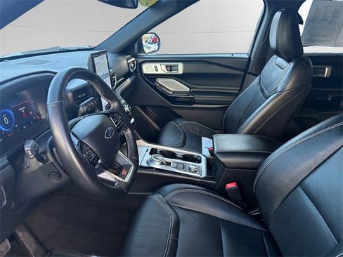 Used 2022 Ford Explorer ST w/ Equipment Group 401A image 9