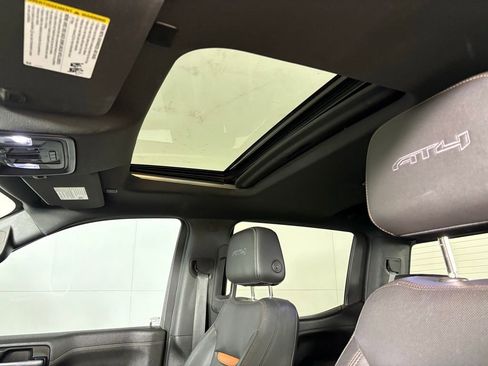 Used 2021 GMC Sierra 1500 AT4 w/ AT4 Premium Package AWD/4WD image 19