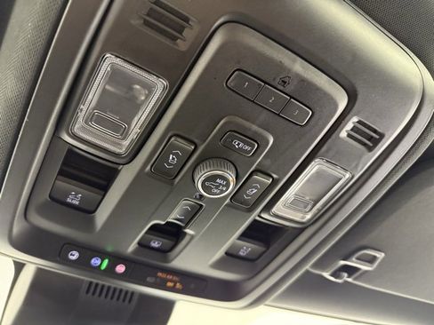 Used 2023 Chevrolet Tahoe High Country image 29