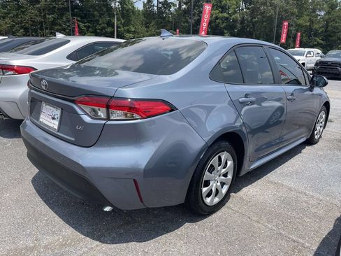 Used 2026 Toyota Corolla LE FWD image 2