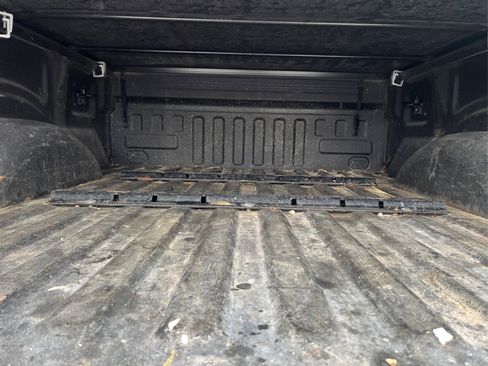 Used 2019 Ford F150 Lariat image 24