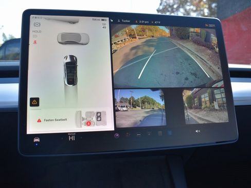 Used 2021 Tesla Model Y Long Range image 19