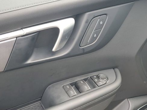 Used 2025 Buick Enclave Sport Touring image 46