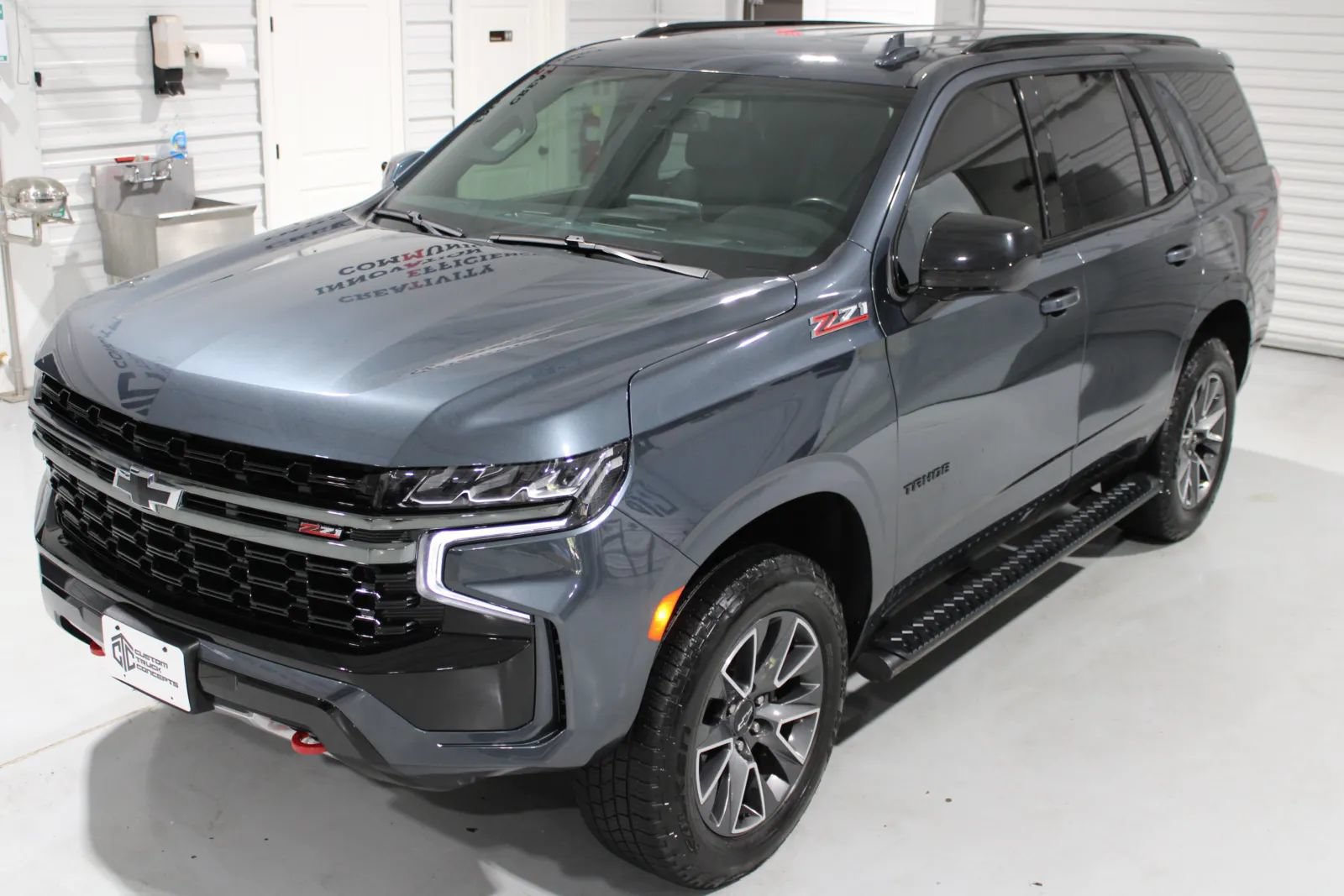 Used 2021 Chevrolet Tahoe Z71 AWD/4WD image 11
