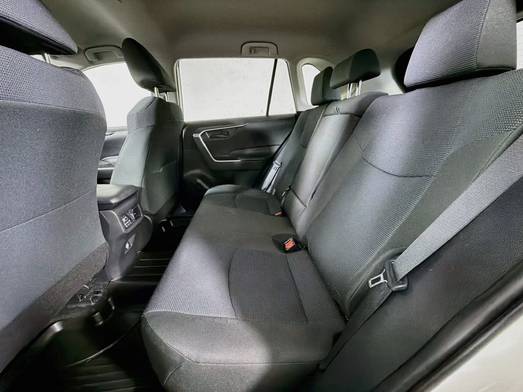 Used 2024 Toyota RAV4 LE FWD image 18