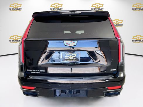 Used 2024 Cadillac Escalade Sport w/ Touring Package AWD/4WD image 7
