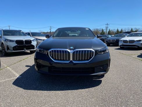 New 2026 BMW 530i xDrive AWD/4WD image 2