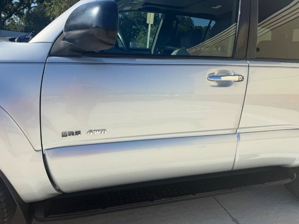 Used 2007 Toyota 4Runner SR5 AWD/4WD image 10