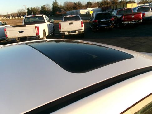 Used 2023 Hyundai Kona SEL image 9