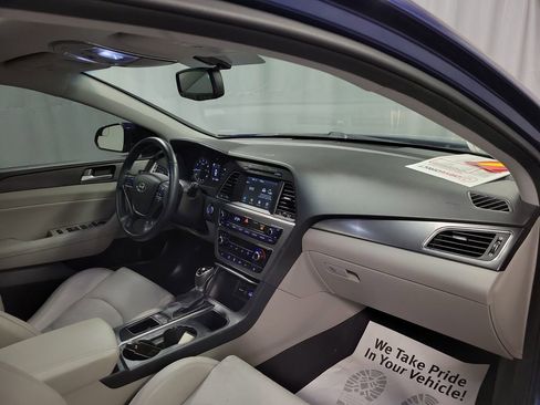 Used 2017 Hyundai Sonata Sport w/ Value Edition Package 02 image 29