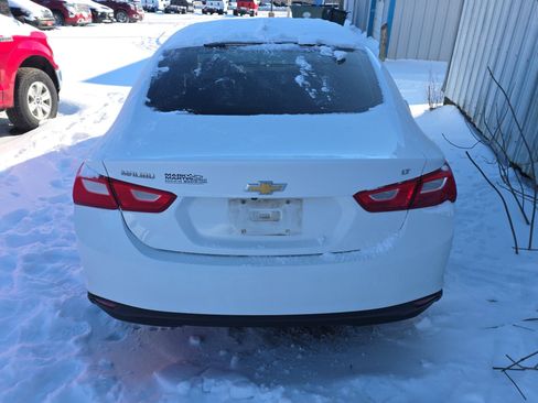 Used 2017 Chevrolet Malibu LT w/ Leather Package image 5