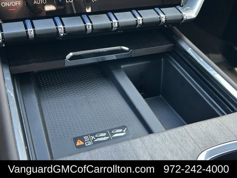 New 2026 GMC Acadia Denali Ultimate w/ LPO, Floor Liner Package AWD/4WD image 18