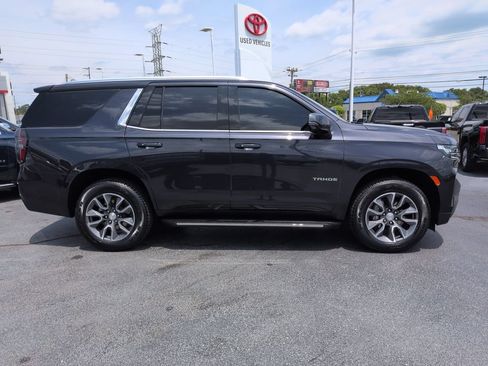 Used 2024 Chevrolet Tahoe LT w/ Luxury Package AWD/4WD image 6
