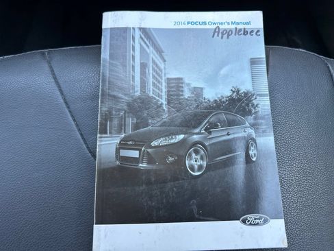 Used 2014 Ford Focus SE w/ Equipment Group 201A FWD image 19