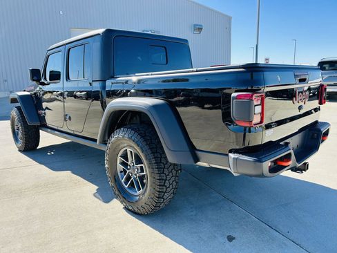 Used 2024 Jeep Gladiator Mojave w/ Technology Group image 35