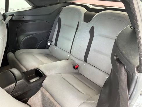 Used 2020 Chevrolet Camaro LT RWD image 23