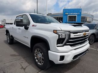 New 2026 Chevrolet Silverado 2500 LT w/ Z71 Chrome Sport Edition AWD/4WD video 1
