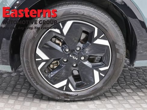 Used 2023 Kia Niro Wind w/ Wind Preserve Package FWD image 31