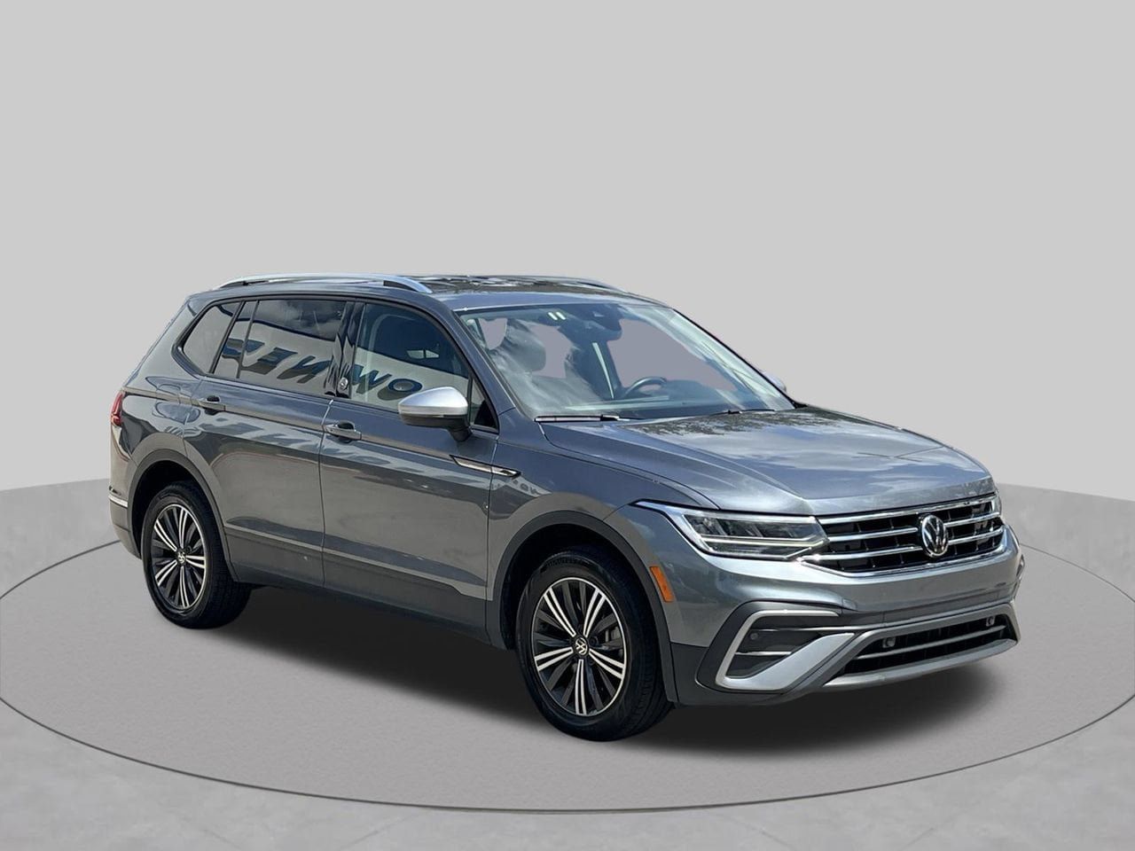 Used 2024 Volkswagen Tiguan SE FWD image 7