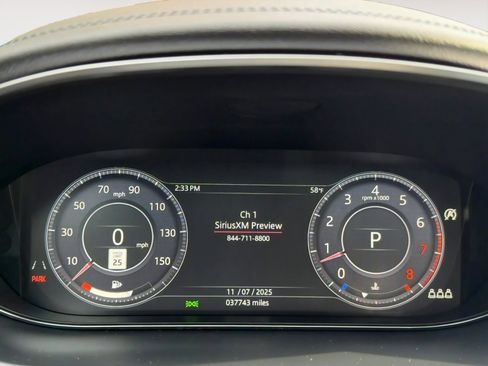 Used 2020 Jaguar E-PACE SE image 13