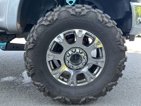 Used 2022 Ford F250 Lariat w/ Tremor Off-Road Package AWD/4WD image 23